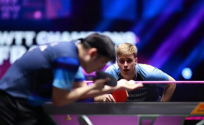 隊員之間的 隊員之間的