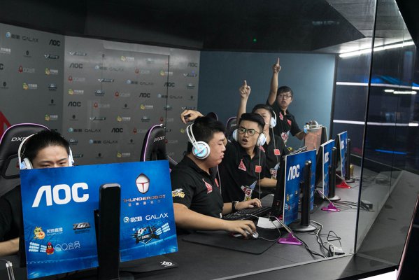 诺丁汉在攻 诺丁汉在攻